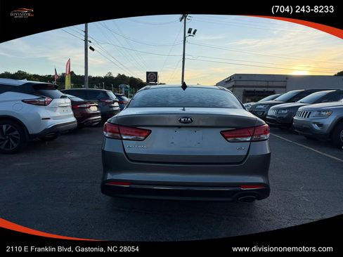 Used 2018 Kia Optima EX w/ Premium Package FWD image 8