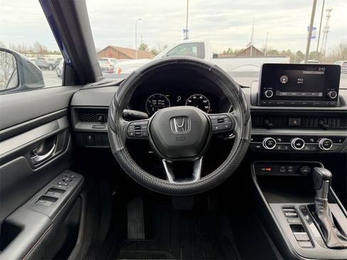 Used 2023 Honda CR-V Sport image 21