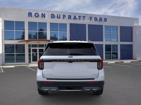 New 2026 Ford Explorer Active w/ Active Comfort Package AWD/4WD image 6
