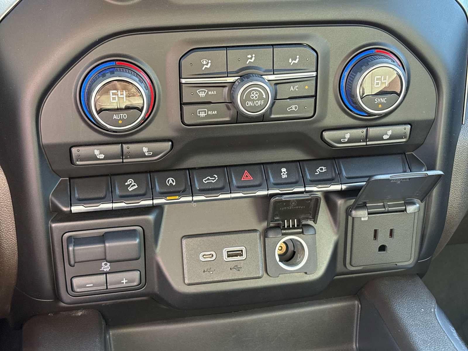 Used 2019 Chevrolet Silverado 1500 RST w/ All-Star Edition AWD/4WD image 17