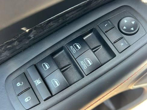 Used 2025 Dodge Durango R/T AWD/4WD image 19