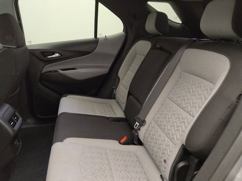 Used 2024 Chevrolet Equinox LT FWD image 18