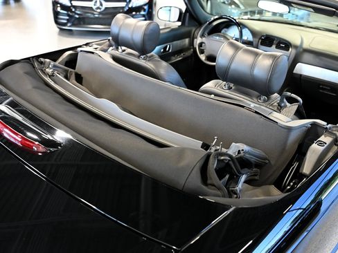 Used 2002 Ford Thunderbird RWD image 21