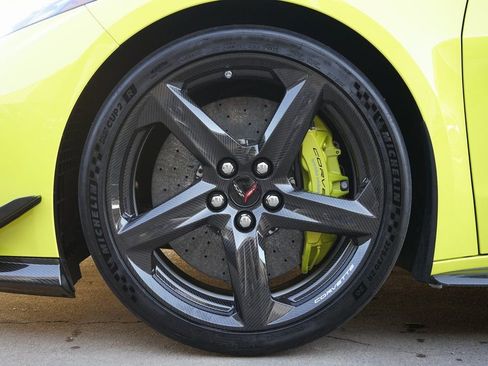 Used 2023 Chevrolet Corvette Z06 w/ Z07 Performance Package image 26