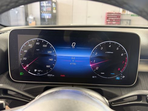 Used 2023 Mercedes-Benz C 300 4MATIC Sedan image 23