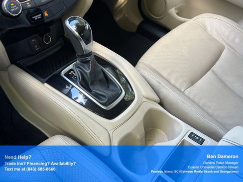 Used 2017 Nissan Rogue SL AWD/4WD image 39