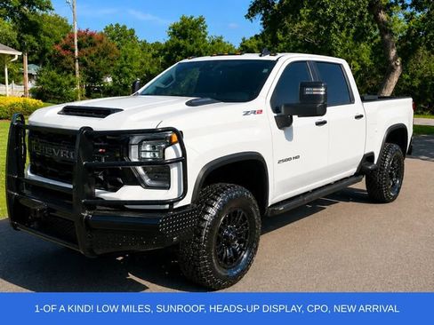 Used 2024 Chevrolet Silverado 2500 ZR2 w/ Technology Package AWD/4WD image 1