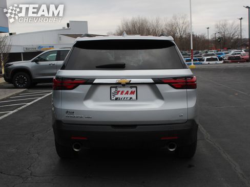 Used 2022 Chevrolet Traverse LT w/ LPO, Floor Liner Package image 5