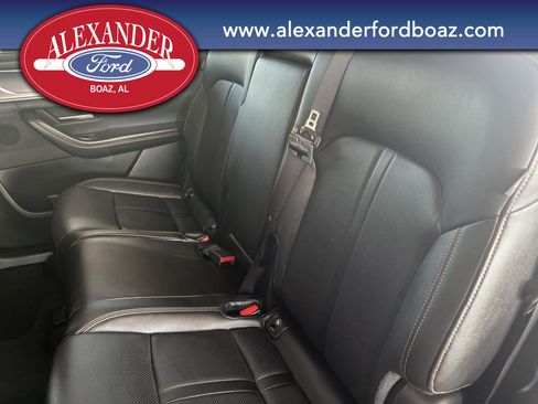 Used 2025 MAZDA CX-70 3.3 Turbo w/ Preferred Package AWD/4WD image 13
