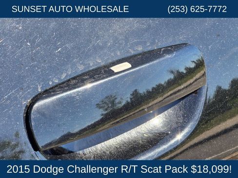 Used 2015 Dodge Challenger R/T Scat Pack w/ Leather Interior Group RWD image 28
