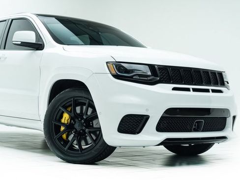 Used 2021 Jeep Grand Cherokee Trackhawk AWD/4WD image 4
