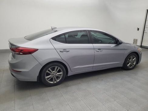 Used 2017 Hyundai Elantra SE FWD image 10