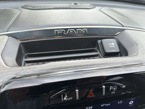 Used 2019 RAM 1500 Limited w/ Advanced Safety Group AWD/4WD image 16
