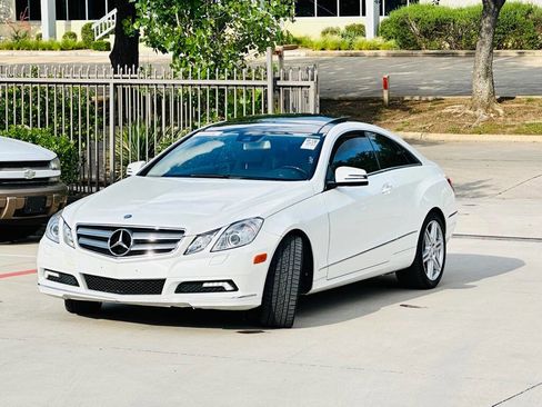 Used 2011 Mercedes-Benz E 350 E 350 2dr Coupe image 3
