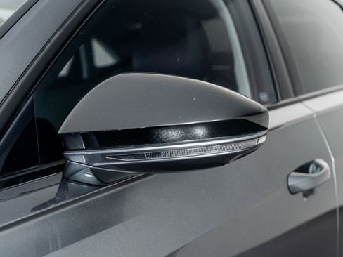 Used 2022 Audi S8 4.0T w/ S8 Executive Package image 25