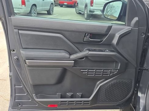 Used 2025 Toyota Tacoma SR5 image 26