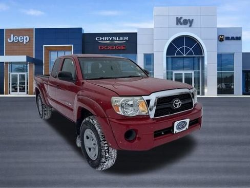 Used 2011 Toyota Tacoma 4x4 Access Cab w/ SR5 Pkg #2 image 7