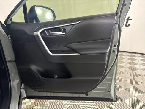 Used 2021 Toyota RAV4 XLE Premium FWD image 30