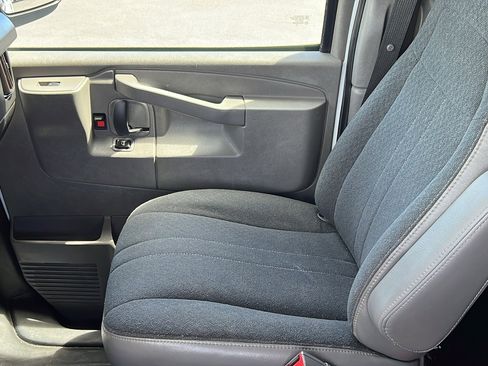 Certified 2022 Chevrolet Express 2500 w/ Driver Convenience Package image 17