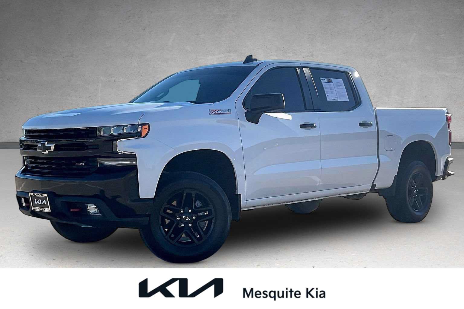 Used 2021 Chevrolet Silverado 1500 LT Trail Boss w/ Bed Protection Package AWD/4WD image 1