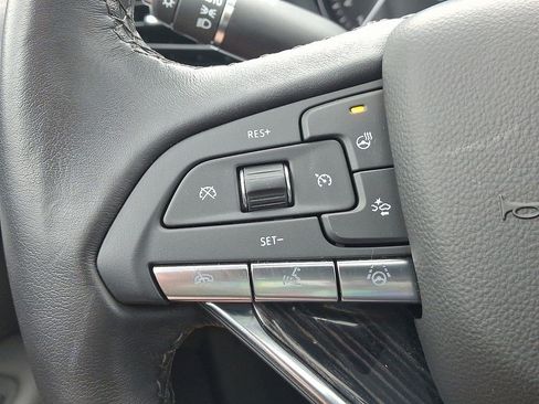 Certified 2025 Cadillac XT6 Premium Luxury w/ Technology Package AWD/4WD image 23