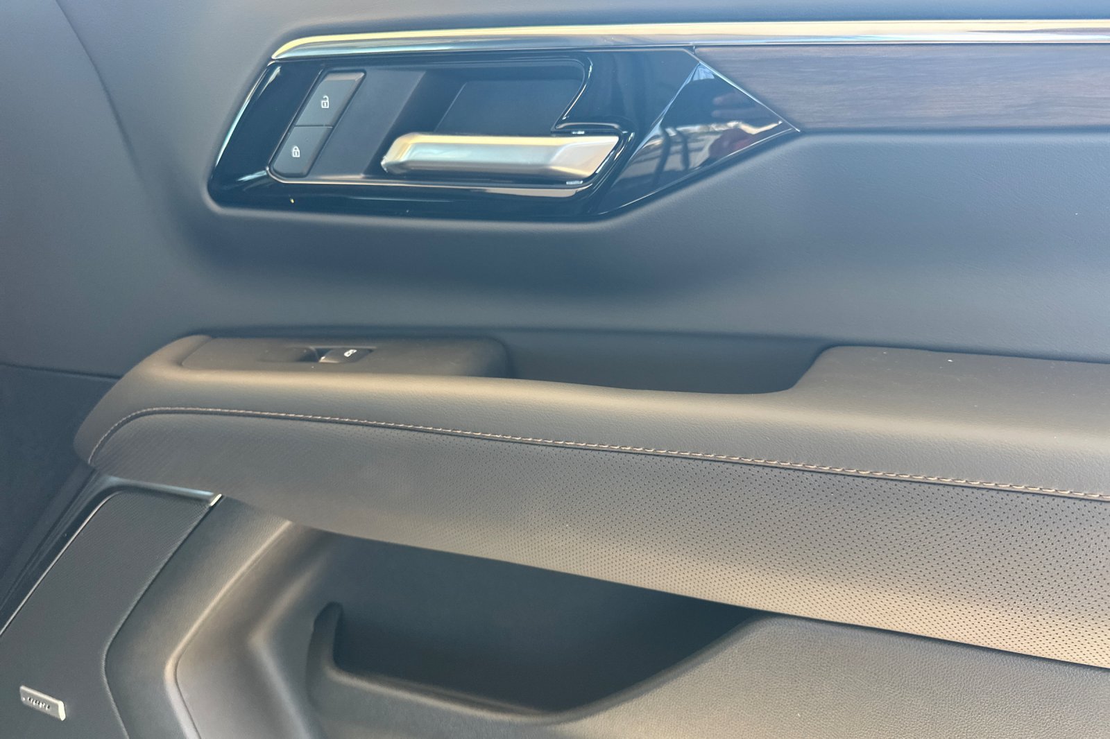 New 2026 Chevrolet Tahoe High Country RWD image 19