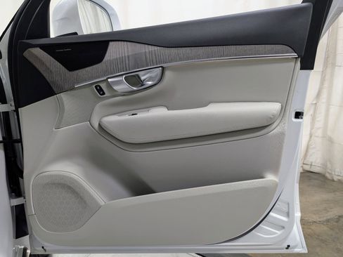 Used 2024 Volvo XC90 T8 Plus w/ Protection Package Premier image 28