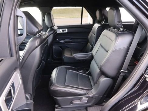 Used 2020 Ford Explorer Limited w/ Class III Trailer Tow Package image 11