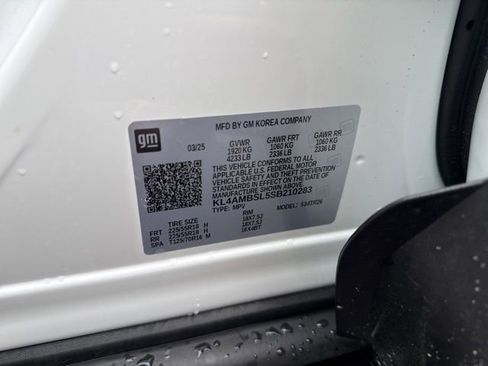 Used 2025 Buick Encore GX Preferred image 25