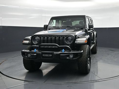 Used 2023 Jeep Wrangler Unlimited Rubicon 4xe AWD/4WD image 56