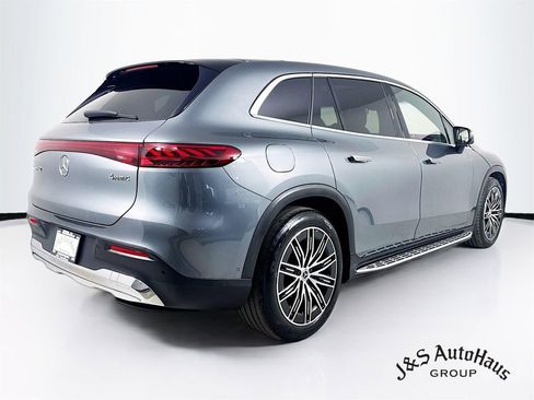 Used 2023 Mercedes-Benz EQS 450+ 4MATIC SUV w/ Pinnacle Trim Package image 7