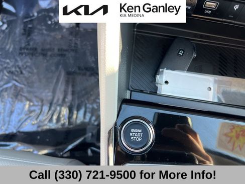 Certified 2025 Kia Sportage EX w/ Premium Package image 38