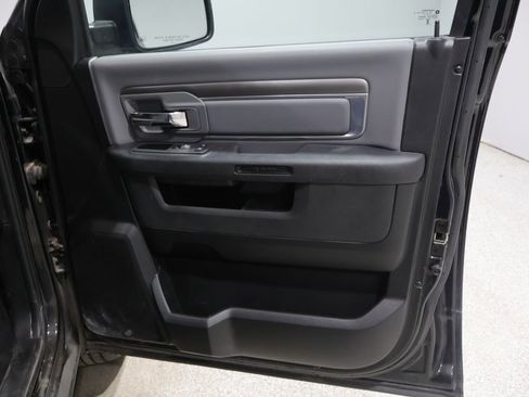 Used 2023 RAM 1500 Classic SLT image 23