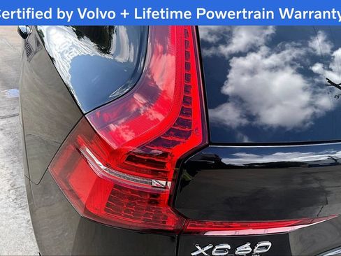 Certified 2023 Volvo XC60 B5 Plus w/ Climate Package AWD/4WD image 42