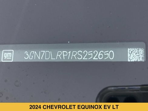 Certified 2024 Chevrolet Equinox EV LT FWD image 15