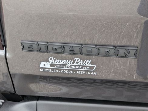 New 2026 RAM 1500 4x4 Crew Cab image 25