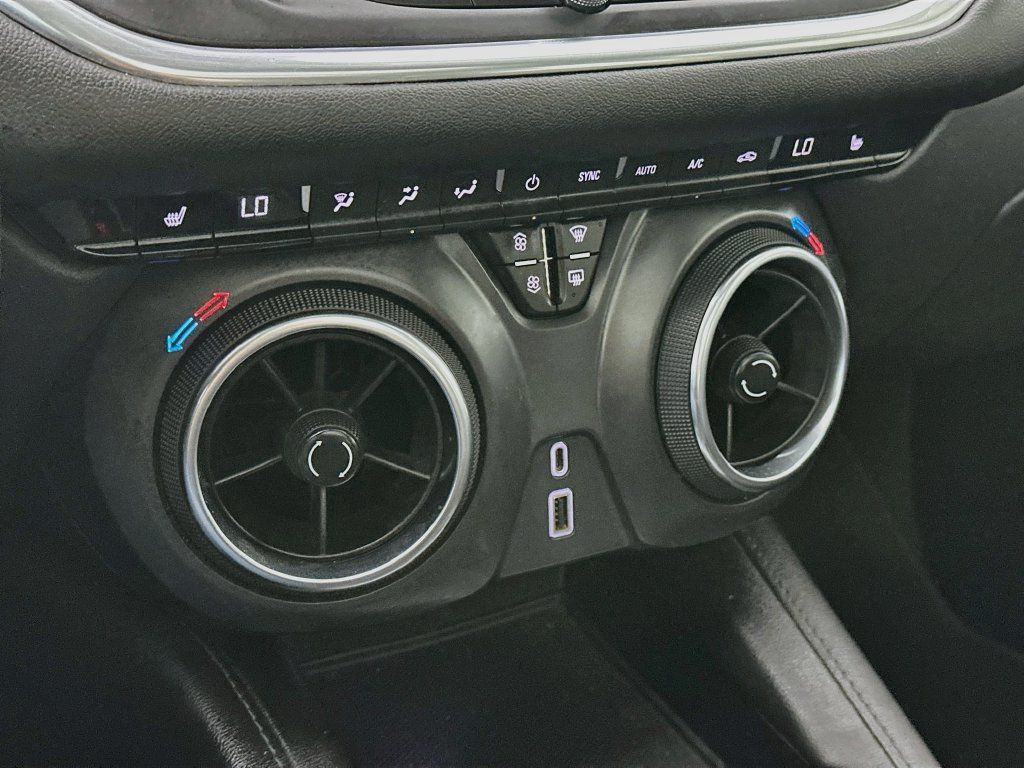 Used 2020 Chevrolet Blazer LT w/ Redline Edition FWD image 18
