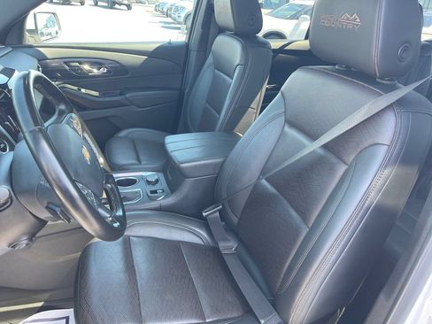 Used 2023 Chevrolet Traverse High Country AWD/4WD image 13