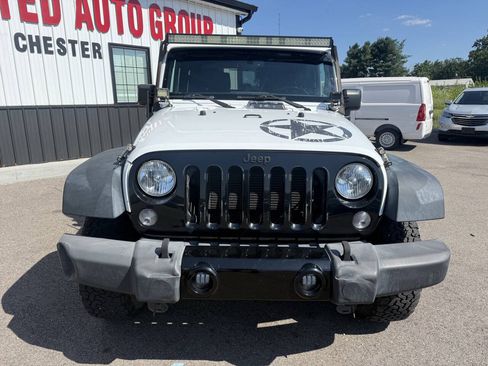 Used 2015 Jeep Wrangler Sport AWD/4WD image 3