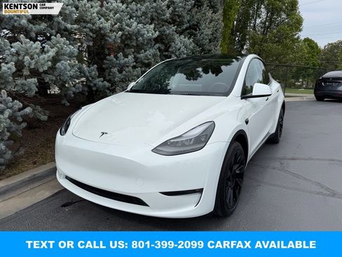 Used 2024 Tesla Model Y Long Range AWD/4WD image 3