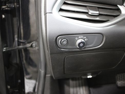 Used 2022 Chevrolet Malibu RS image 7