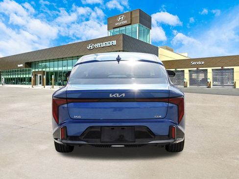 Used 2025 Kia K4 GT-Line w/ GT-Line Premium Package image 7
