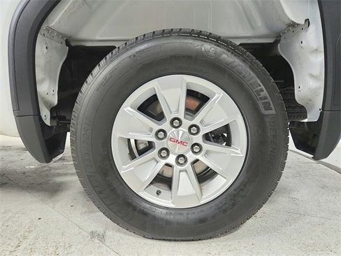Used 2022 GMC Sierra 1500 SLE image 47
