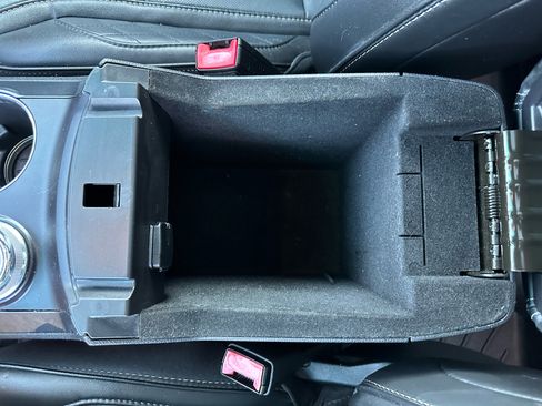 Used 2018 Ford Explorer Platinum image 58