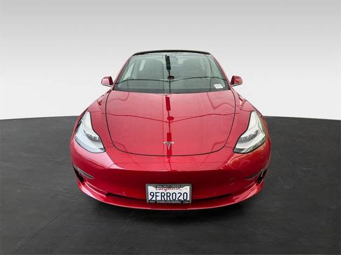 Used 2019 Tesla Model 3 Standard Range image 6