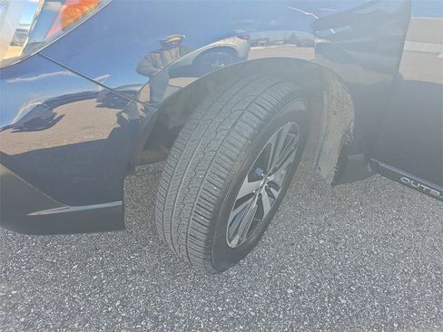 Used 2018 Subaru Outback 2.5i Limited image 32