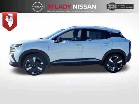 New 2026 Nissan Kicks SR image 4