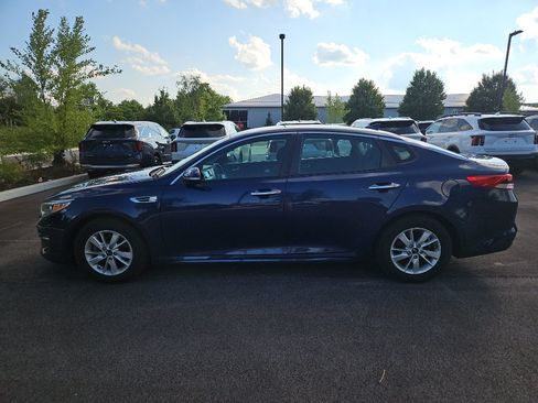 Used 2017 Kia Optima LX FWD image 4