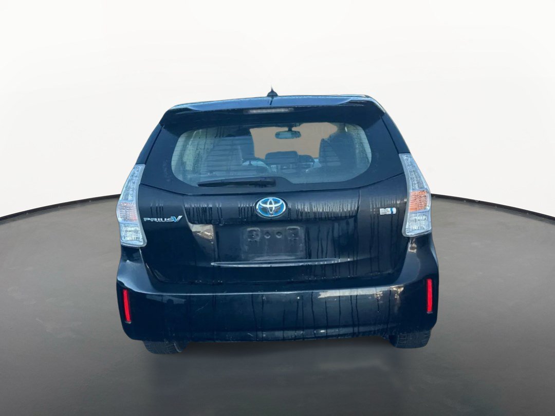 Used 2014 Toyota Prius V Five FWD image 4