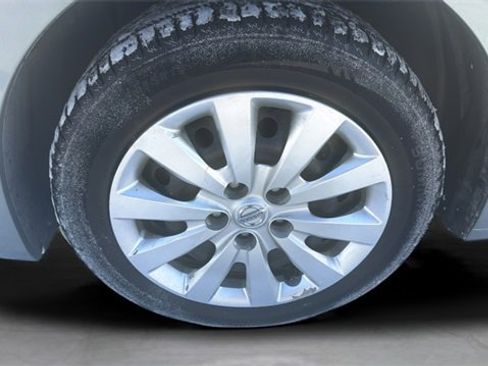 Used 2013 Nissan Sentra SV image 25